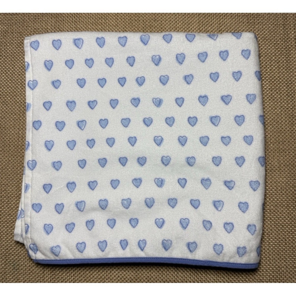 Pottery Barn x Roller Rabbit Bath Towel Blue Hearts White 100% Cotton Heart